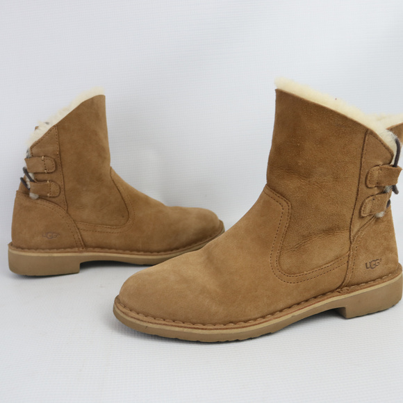 naiyah classic boot ugg
